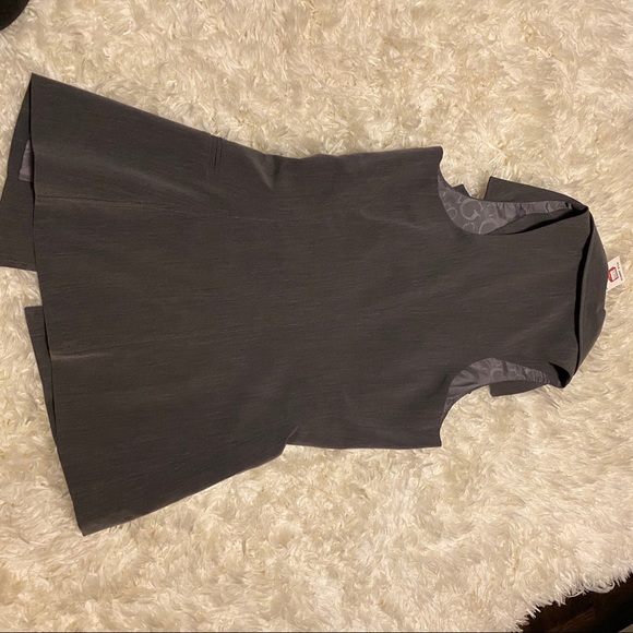 Guess Grey Vest - Picture 4 of 4